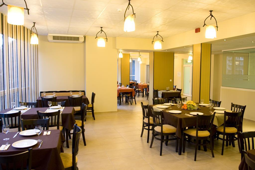 Balneo Comlex Medica Narechen Hotel Narechenski Bani Luaran gambar